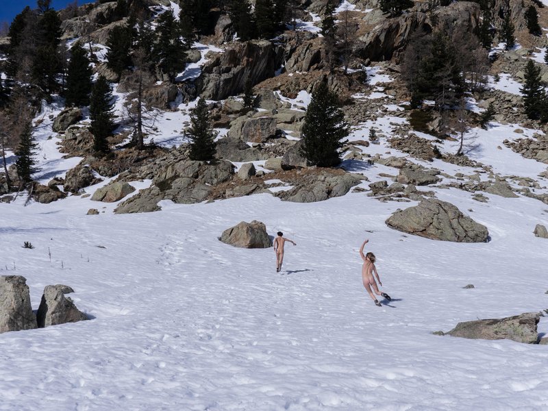 En équilibre sur la neige
